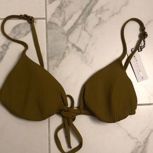 Vitamin A Sol Top size 8/M